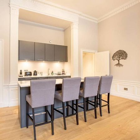Joivy Exquisite Flat In The City Centre Edimburgo Esterno foto