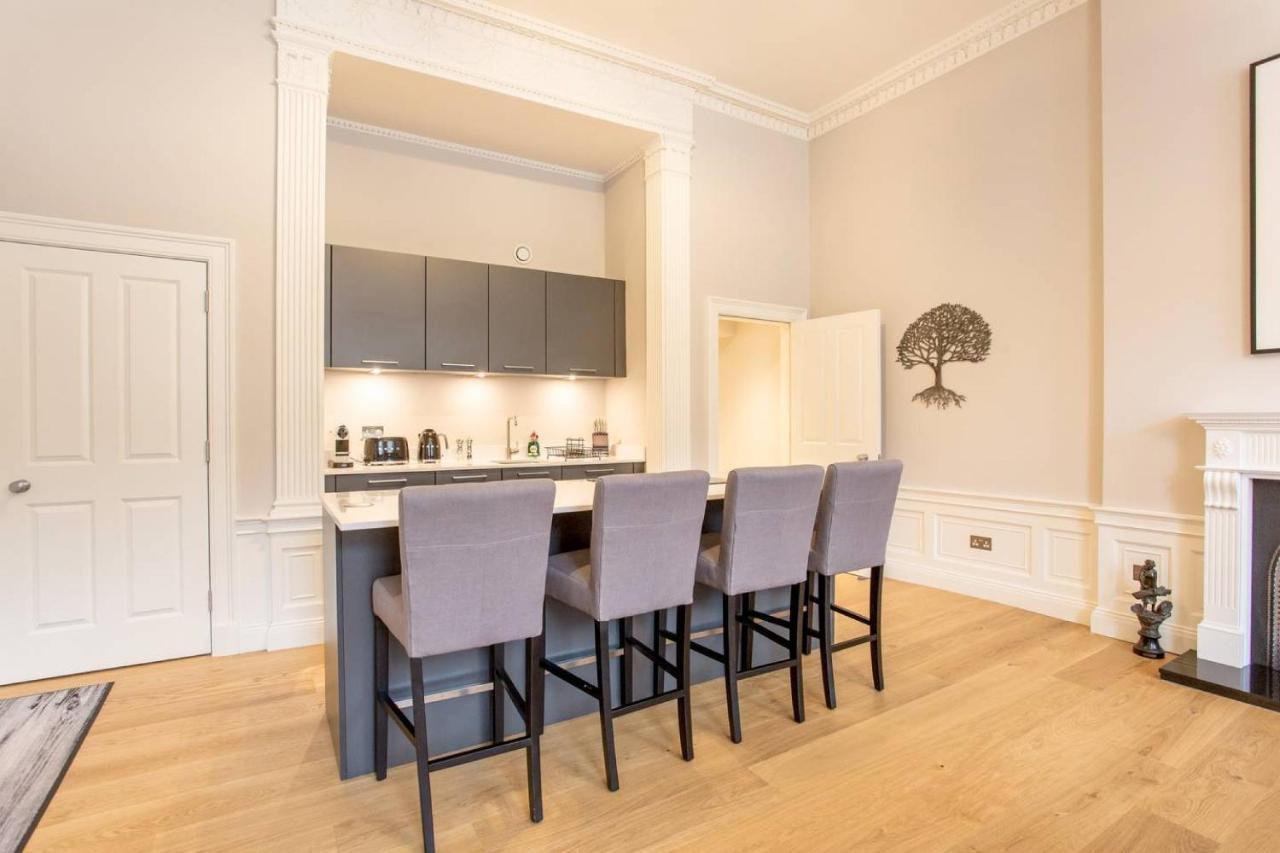 Joivy Exquisite Flat In The City Centre Edimburgo Esterno foto