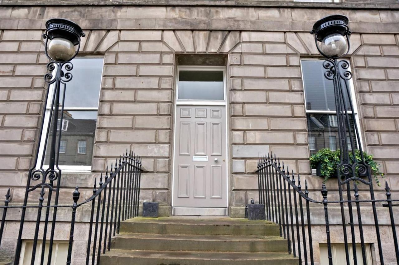 Joivy Exquisite Flat In The City Centre Edimburgo Esterno foto